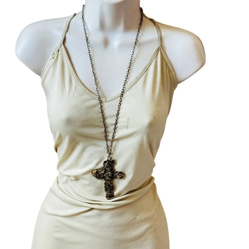 VTG Runway Regal Cross necklace Statement Bold Chunky Gold Tone‎ Brutalist 30